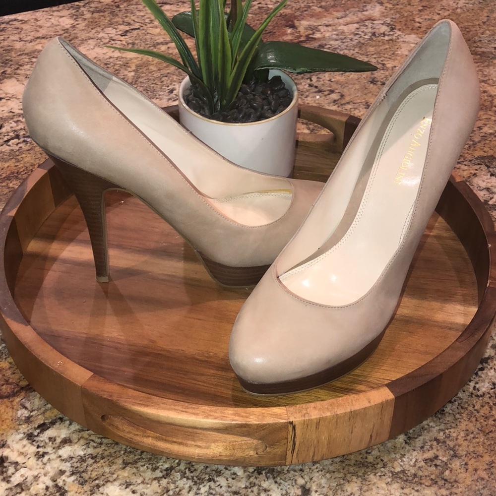 Nude leather heels